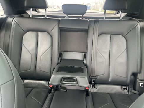 Used 2025 Audi Q3 2.0T Premium image 34