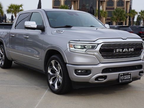 Used 2019 RAM 1500 Limited image 3