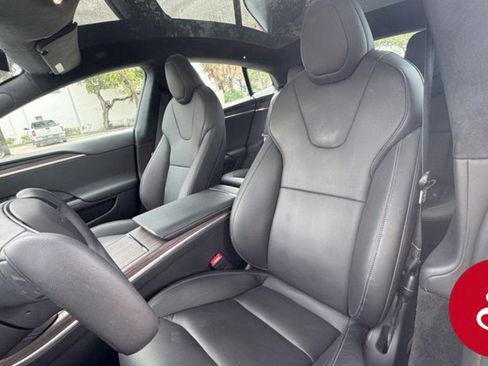 Used 2021 Tesla Model S Plaid image 10