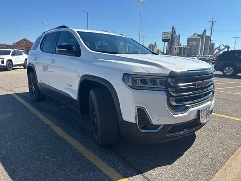 Used 2022 GMC Acadia AT4 w/ GMC Pro Grade Package AWD/4WD image 4