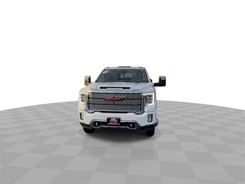 Used 2021 GMC Sierra 3500 Denali w/ Denali Ultimate Package image 3