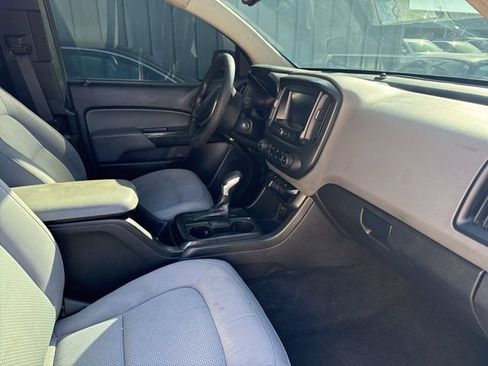 Used 2017 Chevrolet Colorado W/T w/ WT Convenience Package image 4