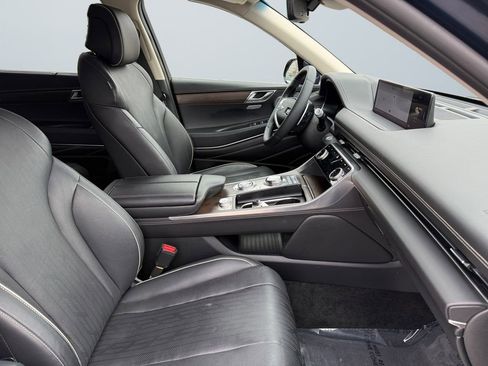 Used 2023 Genesis GV80 2.5T w/ Prestige 20" Package image 15