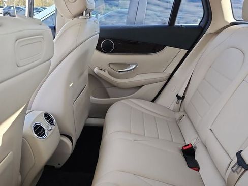 Used 2019 Mercedes-Benz GLC 300 w/ Premium Package image 12