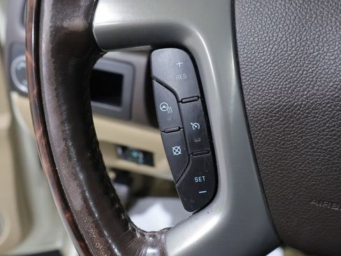 Used 2014 GMC Yukon XL Denali AWD/4WD image 33
