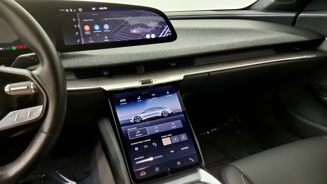 Used 2024 Lucid Air Pure RWD image 60