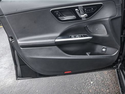 Used 2025 Mercedes-Benz C 300 4MATIC Sedan image 26