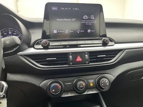 Used 2023 Kia Forte LXS w/ LXS Technology Package FWD image 24