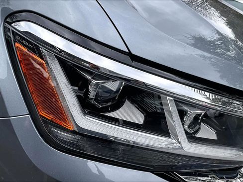 Used 2022 Volkswagen Atlas SEL image 28