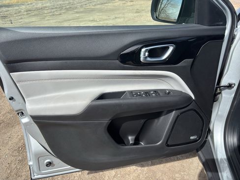 New 2026 Jeep Compass Limited image 13