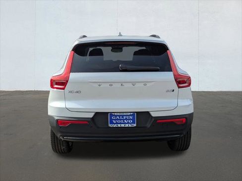 New 2026 Volvo XC40 B5 Plus w/ Protection Package Premier image 5
