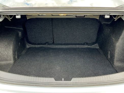 Used 2020 Chevrolet Malibu LT FWD image 23