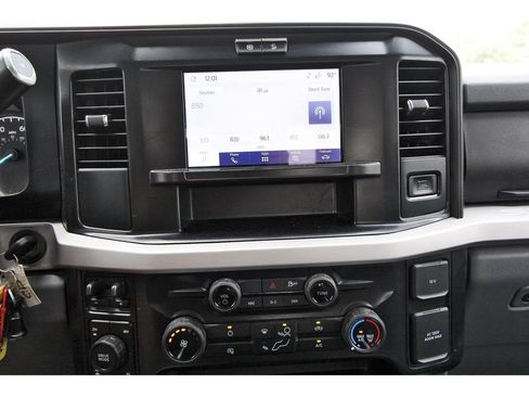 Used 2025 Ford F250 XLT w/ FX4 Off-Road Package AWD/4WD image 21