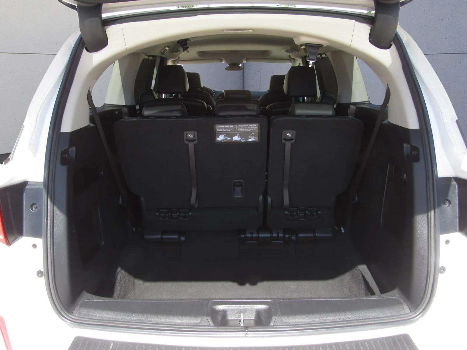 Certified 2025 Honda Odyssey EX-L image 13