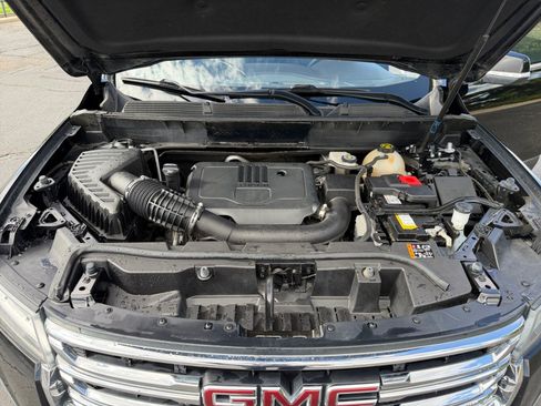 Used 2023 GMC Acadia SLT AWD/4WD image 20
