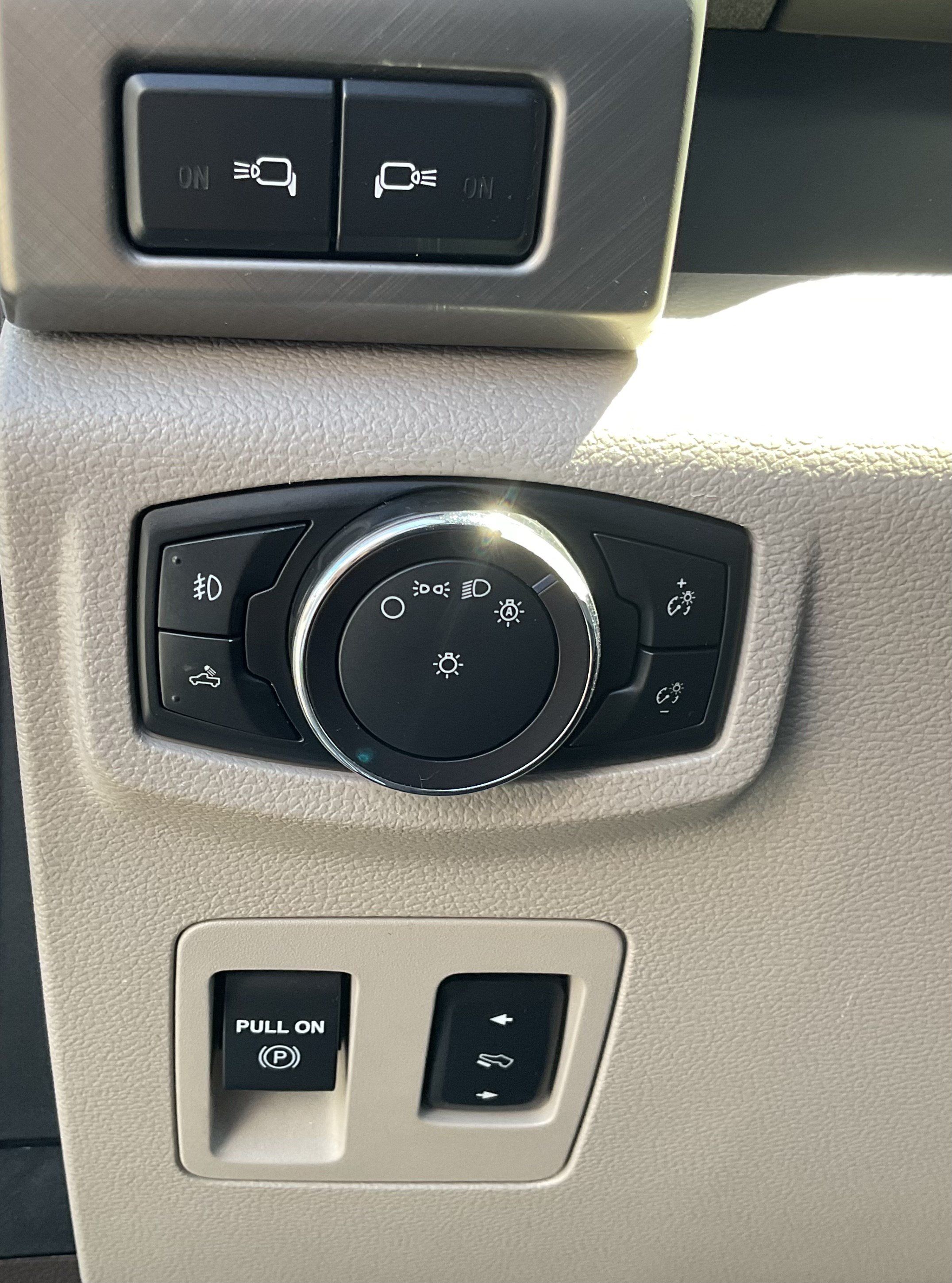 Used 2019 Ford F150 Limited AWD/4WD image 28