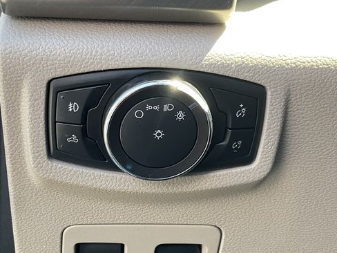 Used 2019 Ford F150 Limited AWD/4WD image 28
