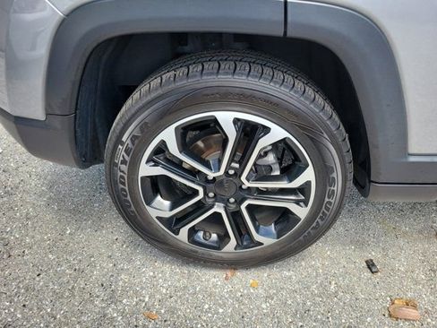 Used 2024 Jeep Compass Limited image 5