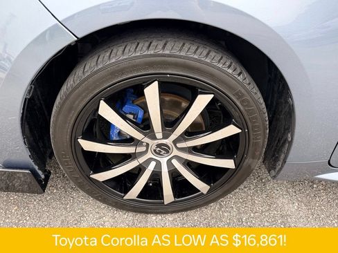 Used 2020 Toyota Corolla LE FWD image 28
