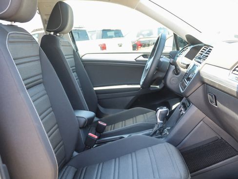 Used 2024 Volkswagen Tiguan S image 15