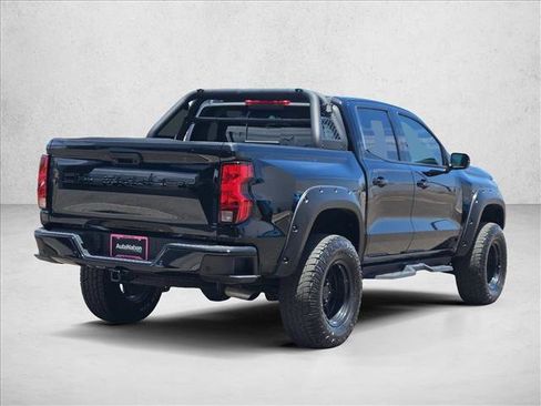 Used 2023 Chevrolet Colorado LT w/ LT Convenience Package II AWD/4WD image 8