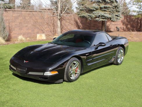 Used 2001 Chevrolet Corvette Z06 w/ Memory Pkg image 4