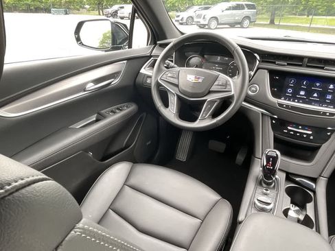 Used 2026 Cadillac XT5 Luxury FWD image 17