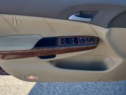 Used 2010 Honda Accord EX-L image 25