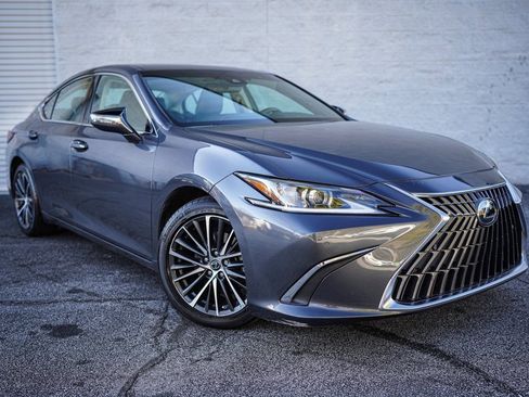 Used 2023 Lexus ES 350 w/ Premium Package image 8