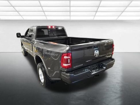 Used 2024 RAM 3500 Laramie w/ Sport Appearance Package AWD/4WD image 7