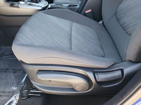 Used 2023 Kia Seltos LX AWD/4WD image 17