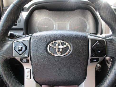 Used 2019 Toyota 4Runner Limited AWD/4WD image 18
