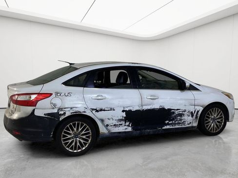Used 2012 Ford Focus SEL FWD image 17
