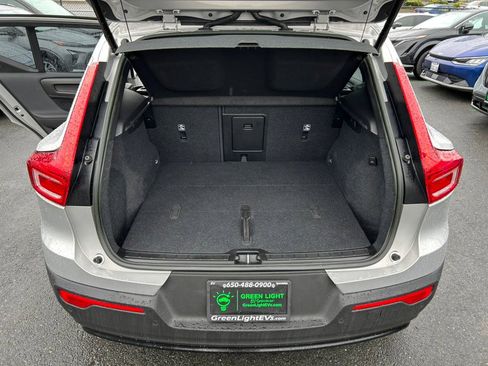 Used 2023 Volvo XC40 Recharge Plus image 56