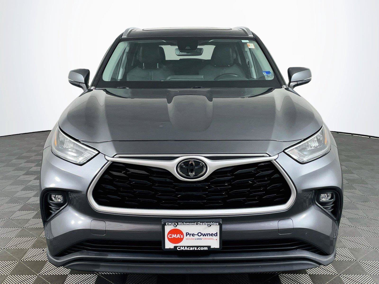 Used 2020 Toyota Highlander XLE w/ Protection Package #3 AWD/4WD image 2