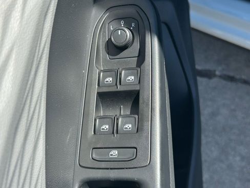 Used 2023 Volkswagen Taos S image 20