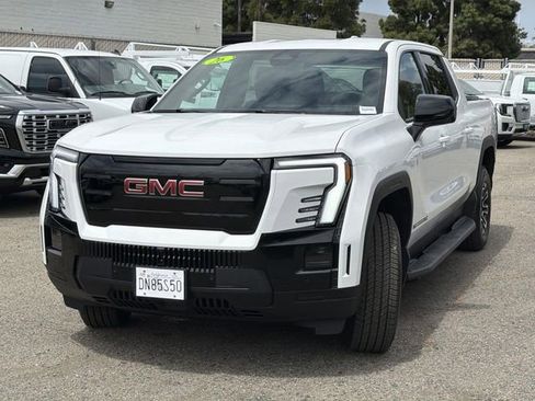 Used 2026 GMC Sierra EV Elevation AWD/4WD image 8