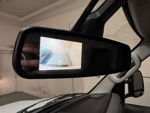 Used 2022 Ford E-350 and Econoline 350 Super Duty image 19