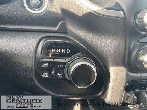 Used 2023 RAM 1500 Big Horn image 30