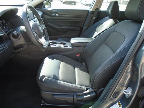 Used 2021 Nissan Altima 2.5 S FWD image 9