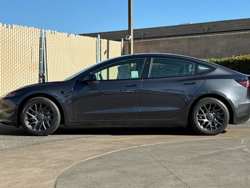 Used 2025 Tesla Model 3 Long Range RWD image 7