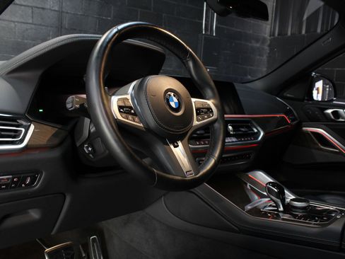 Used 2023 BMW X6 xDrive40i w/ M Sport Package image 27