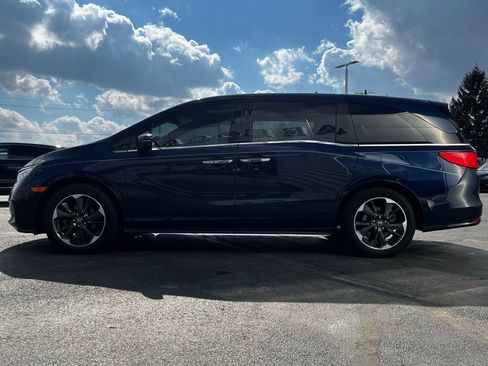 Used 2023 Honda Odyssey Elite image 4