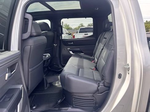 Used 2025 Toyota Tundra Platinum AWD/4WD image 30