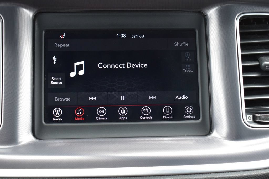 Used 2020 Dodge Charger SXT w/ Driver Convenience Group RWD image 33