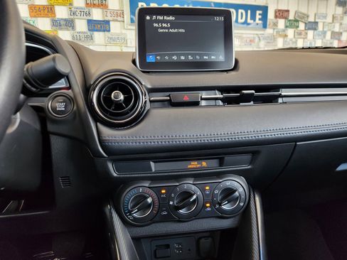 Used 2017 Toyota Yaris iA FWD image 8