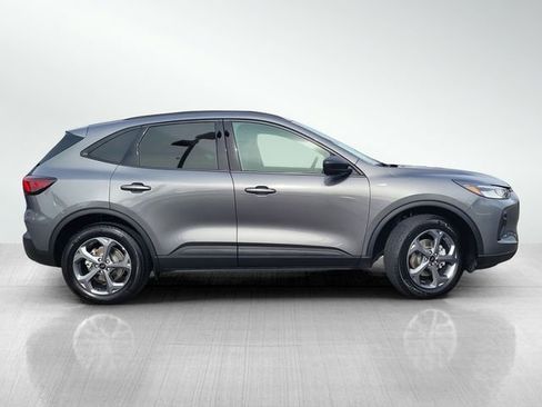 Certified 2025 Ford Escape ST-Line image 3