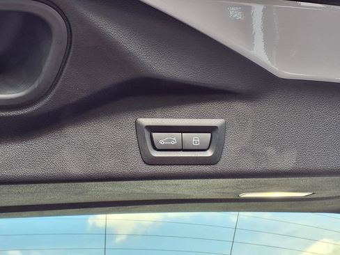 Used 2026 BMW X5 xDrive40i w/ M Sport Package image 7