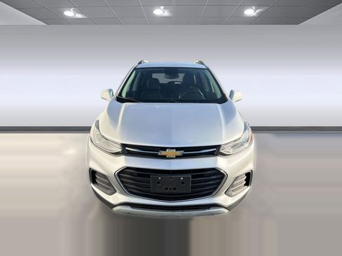 Used 2019 Chevrolet Trax LT w/ LT Convenience Package image 5