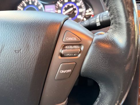 Used 2011 INFINITI QX56 4WD w/ Theater Pkg image 34
